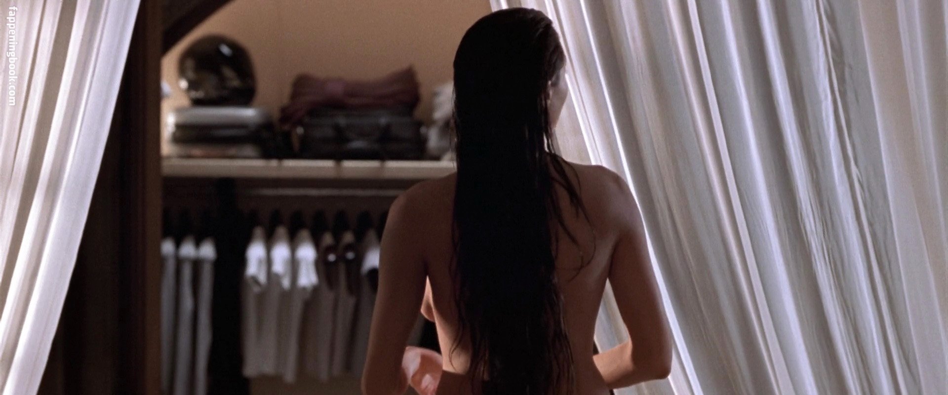 Naked pics of angelina jolie ass