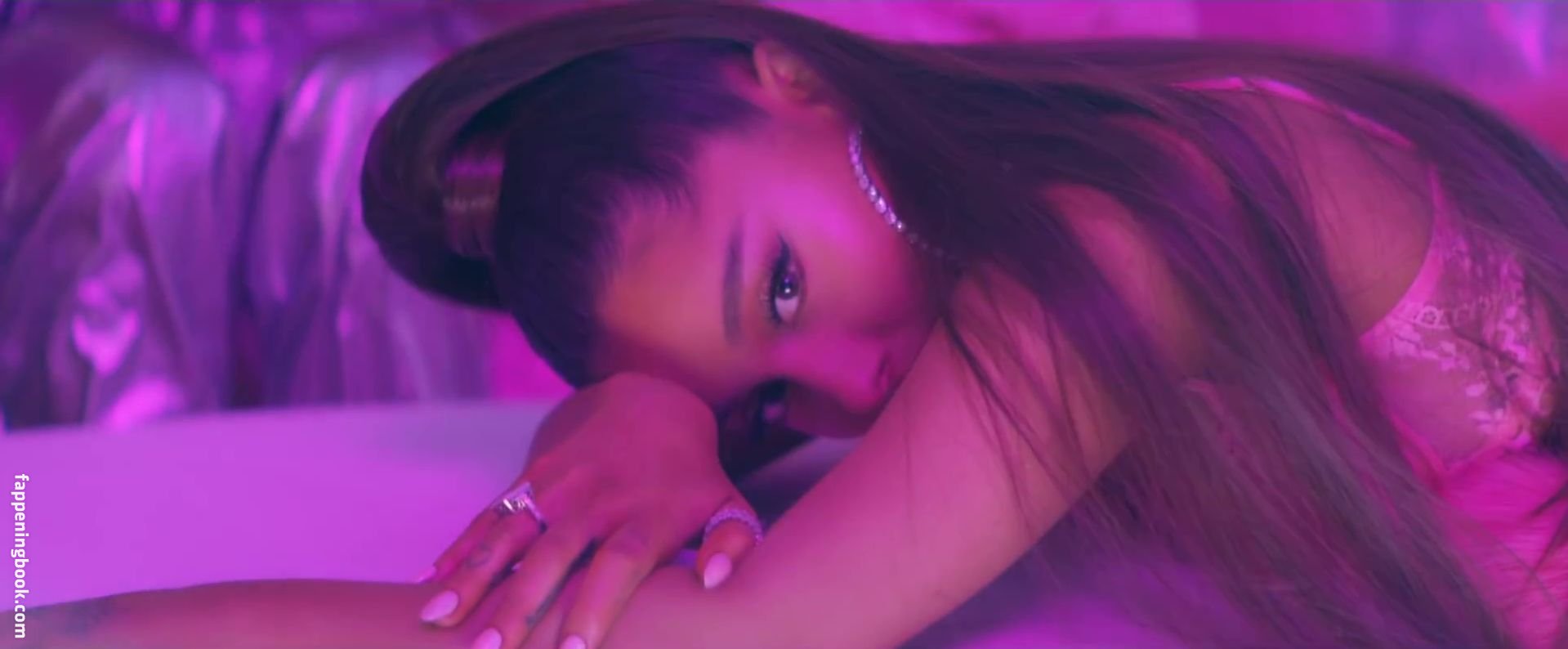 Ariana Grande Arianagrande Nude Onlyfans Leaks The Fappening