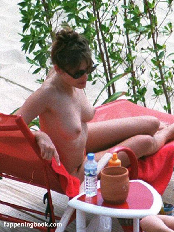 Elizabeth Hurley Nude Sexy The Fappening Uncensored Photo 159641