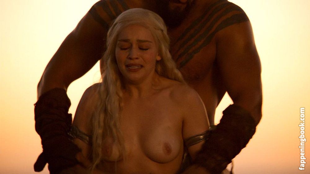 Emilia Clarke Nude The Fappening Photo Fappeningbook