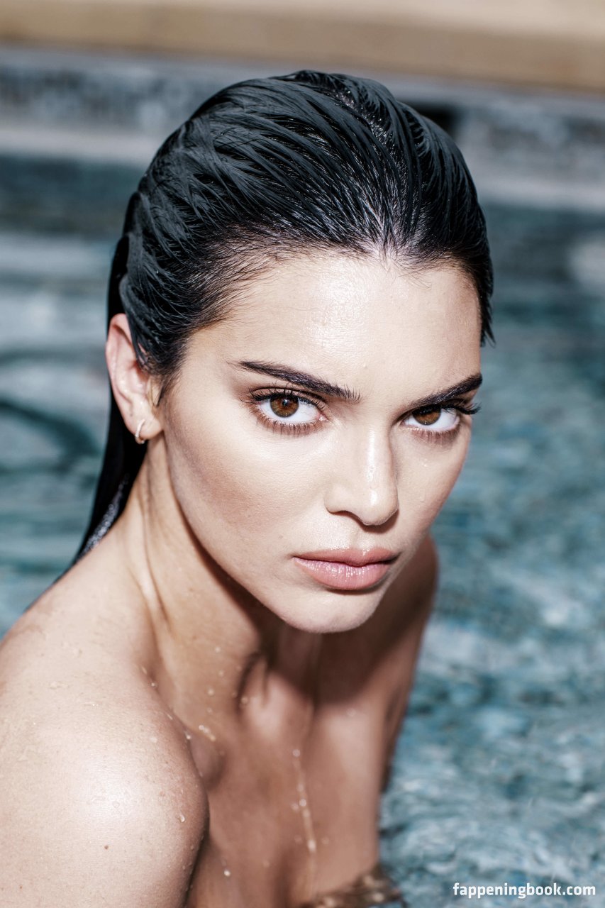 Kendall jenner topless uncensored