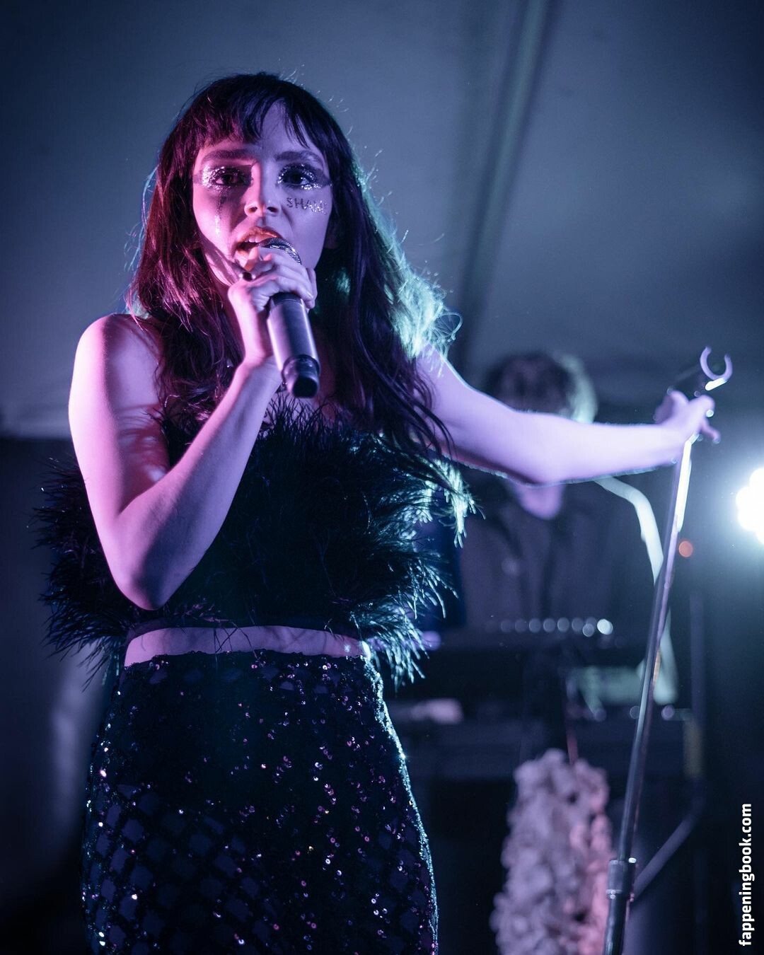 Lauren Mayberry Laurenevemayberry Nude The Fappening Photo Fappeningbook