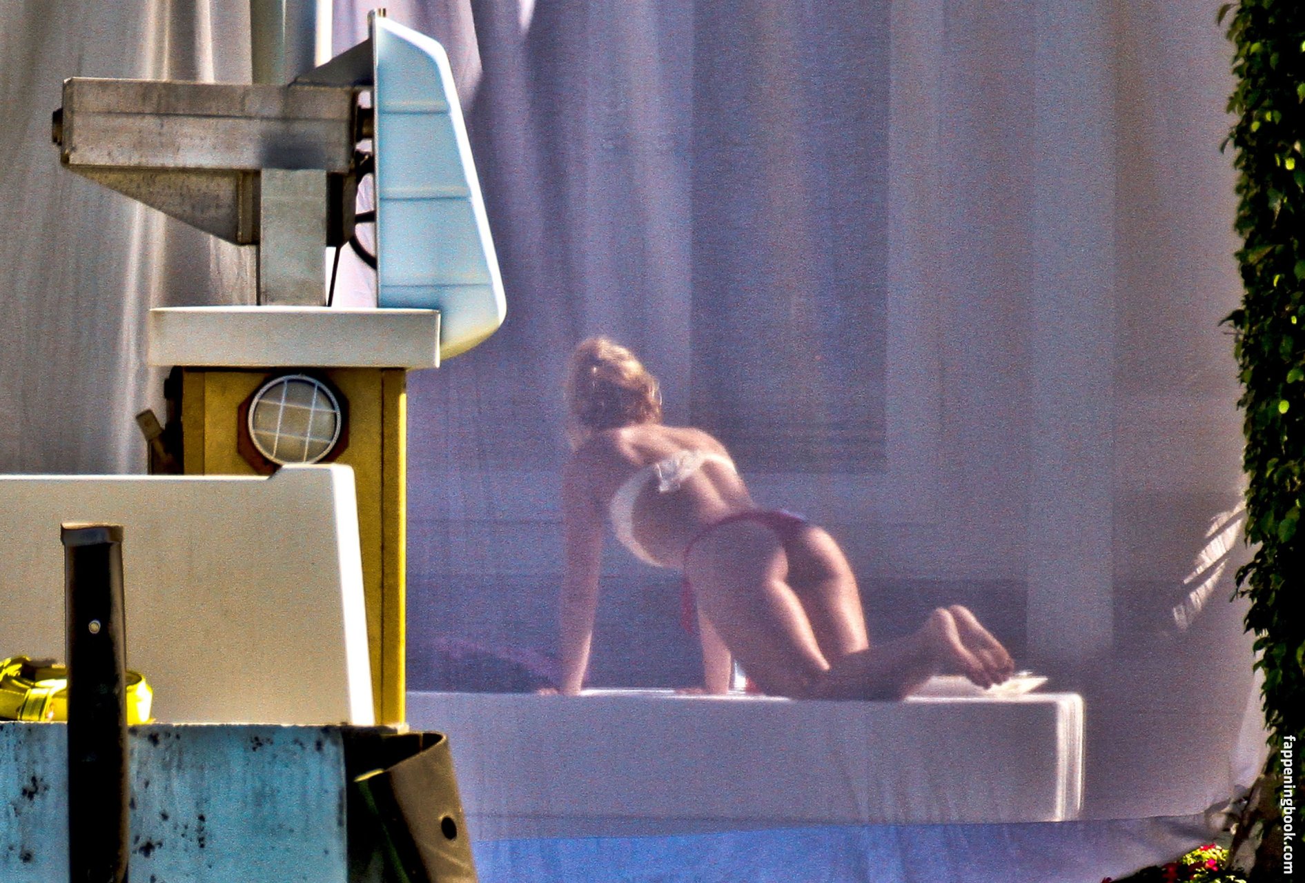 Shakira Nude Naked