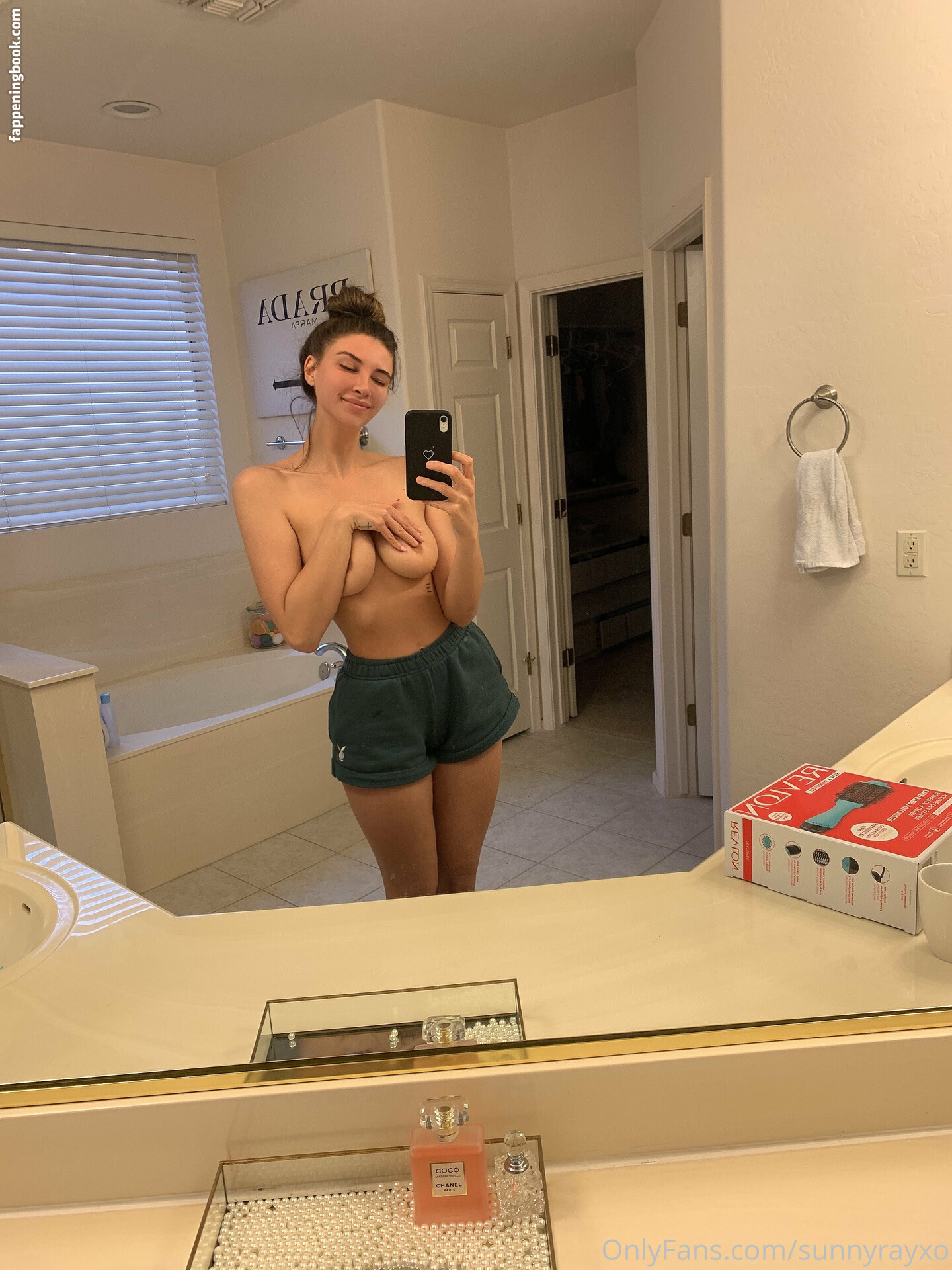 Sunnyrayxo Nude Onlyfans Leaks The Fappening Photo