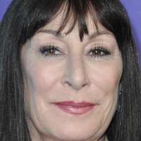 Topless anjelica huston 21 Pictures