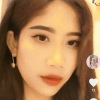 ellyelyseen Nude
