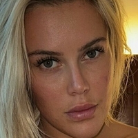 joliebecker Nude