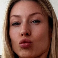 KissableKris Nude
