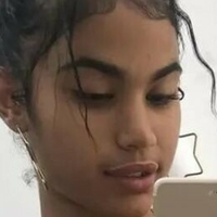 lareynazendeya Nude