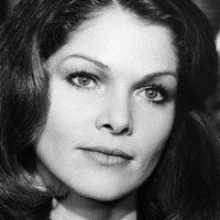 49 Hot Pictures Of Lois Chiles Which Will Make You Want To 