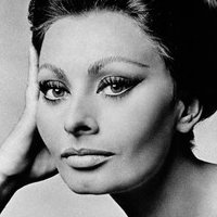Nude sophia pictures loren Sophia Loren