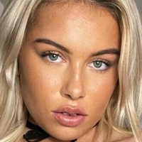 Tanisha Lou Nude