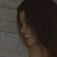 Tília Nude