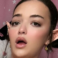 Tswinnie Nude