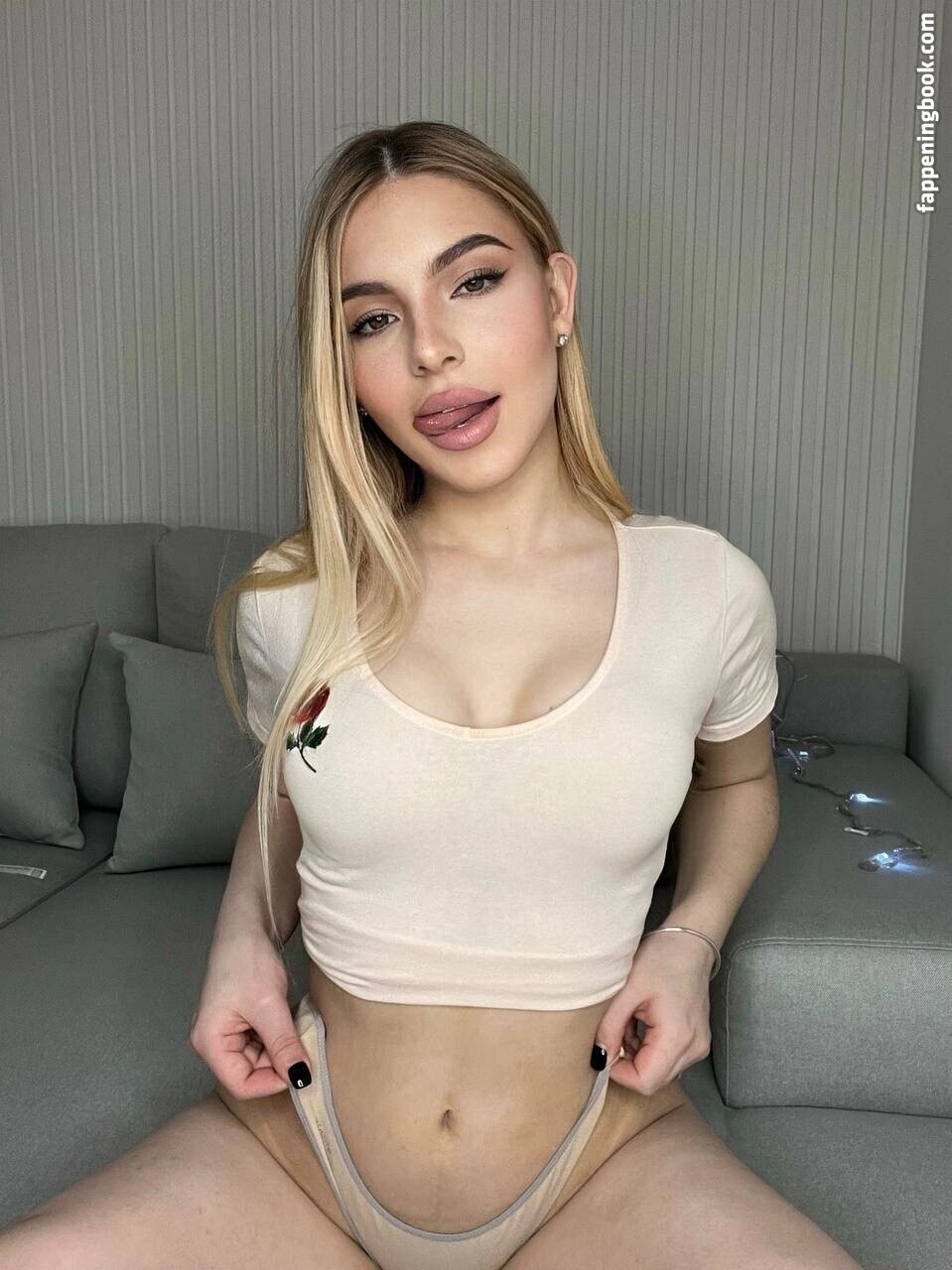 abellamurr Nude OnlyFans Leaks