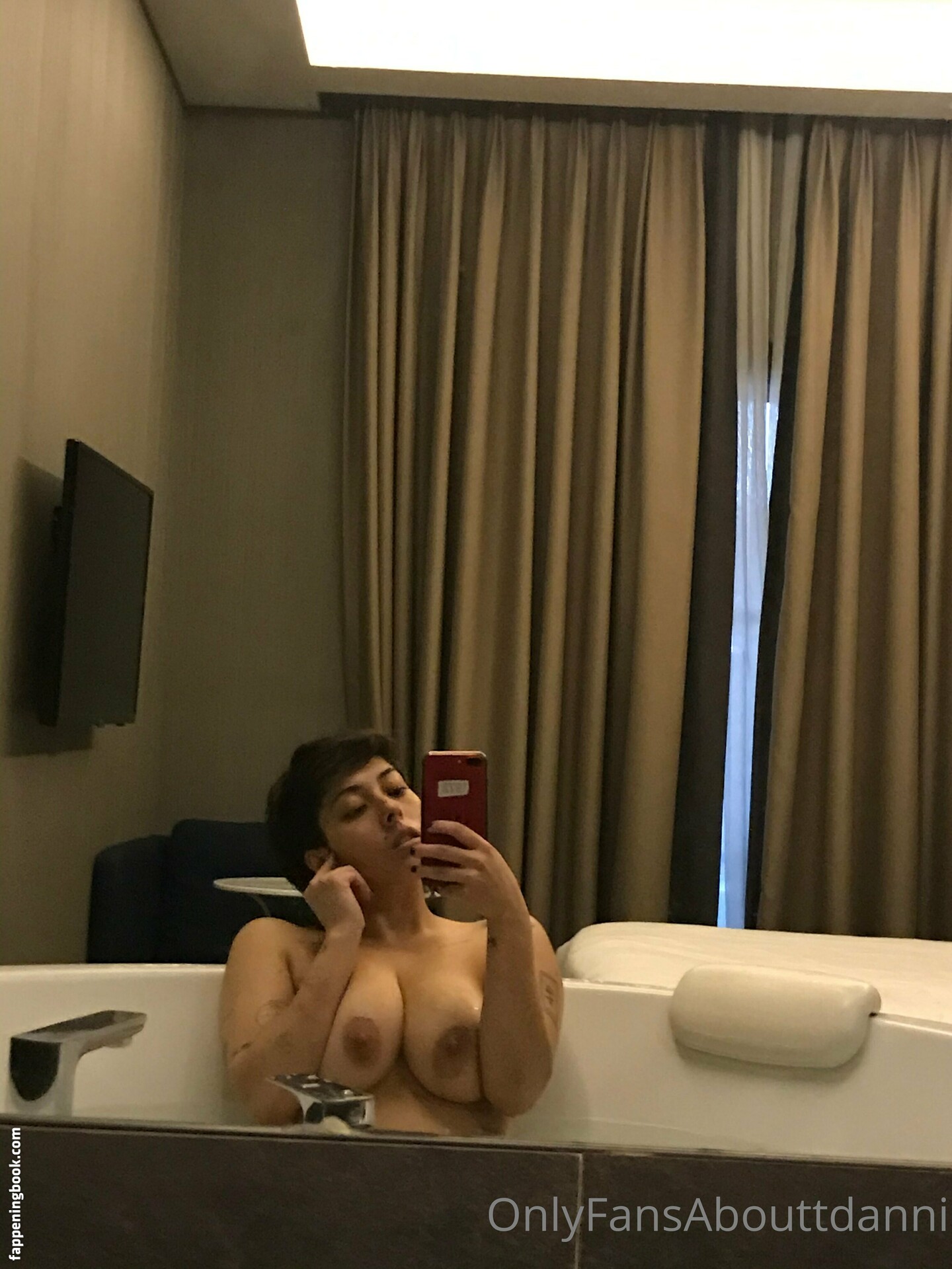 abouttdanni Nude OnlyFans Leaks