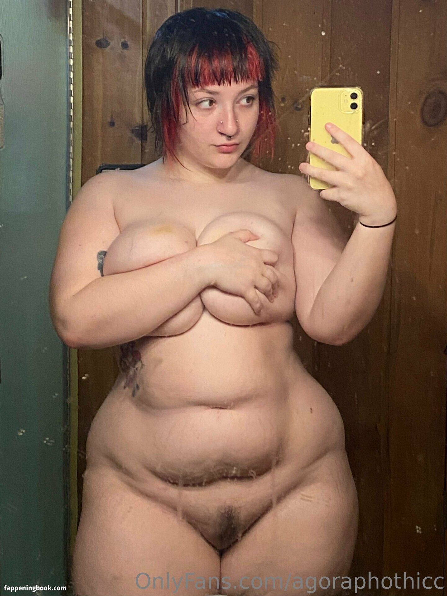 agoraphothicc Nude OnlyFans Leaks