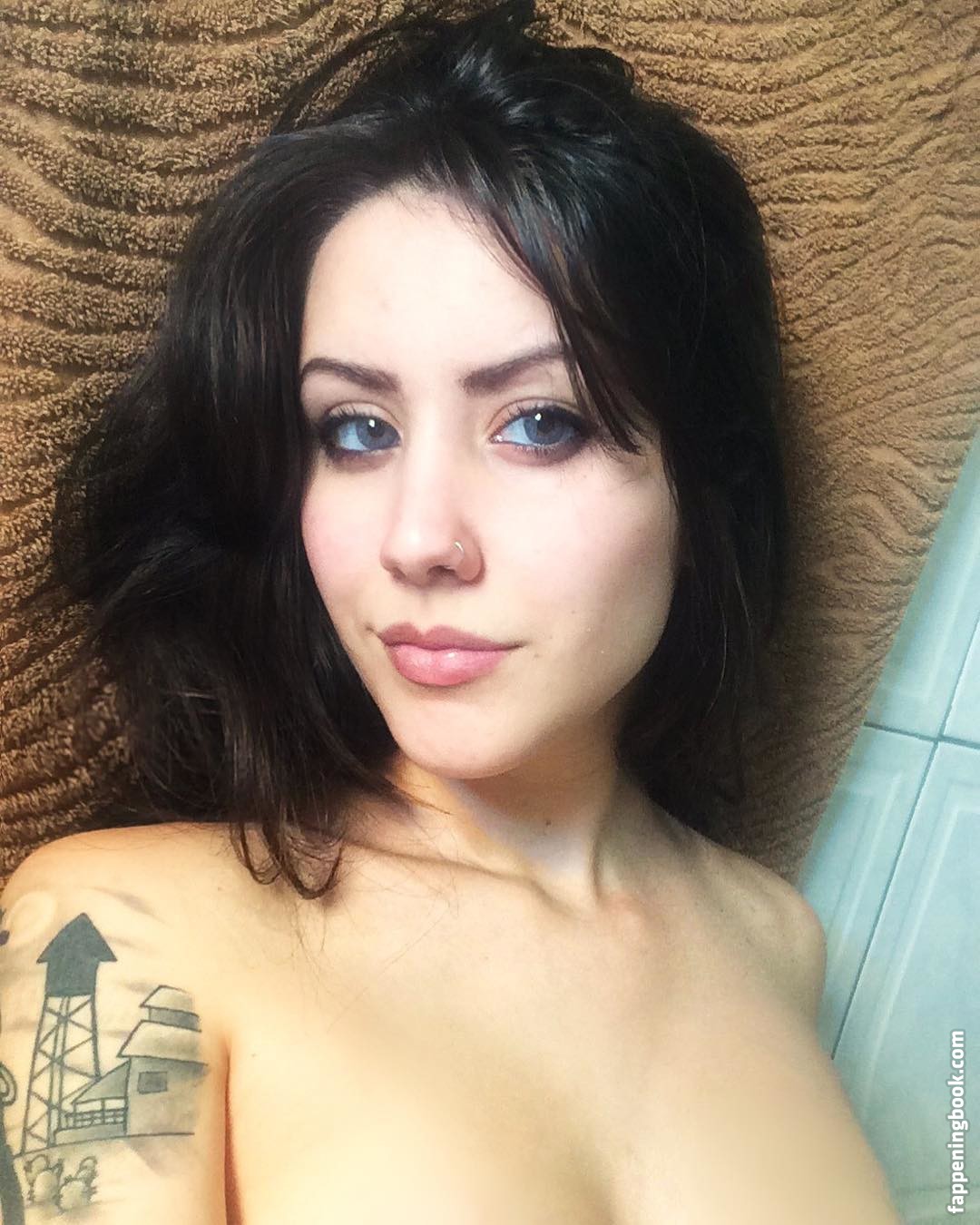 Aléxia Loren Nude