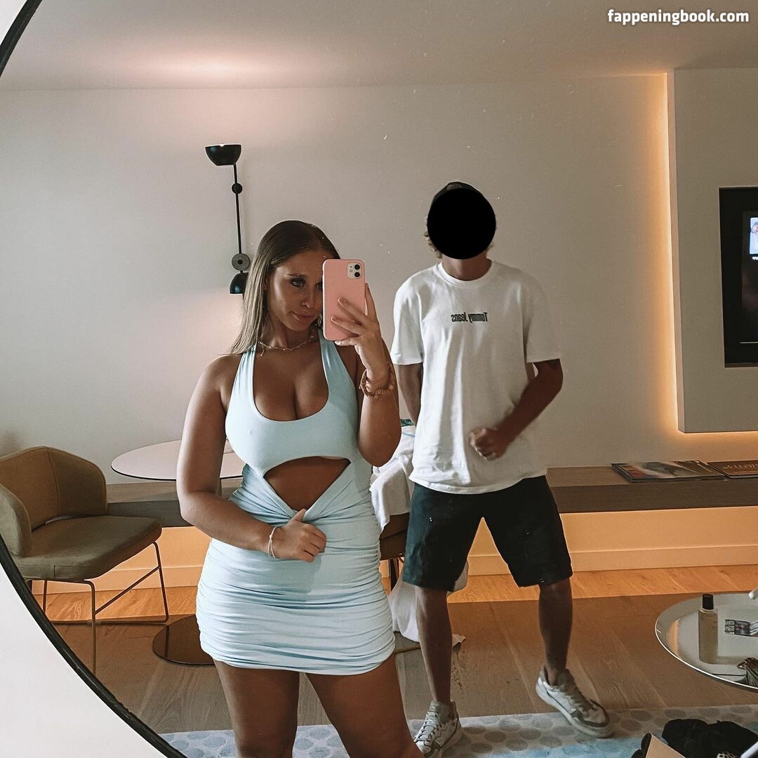 Alex Andrews Nude OnlyFans Leaks.