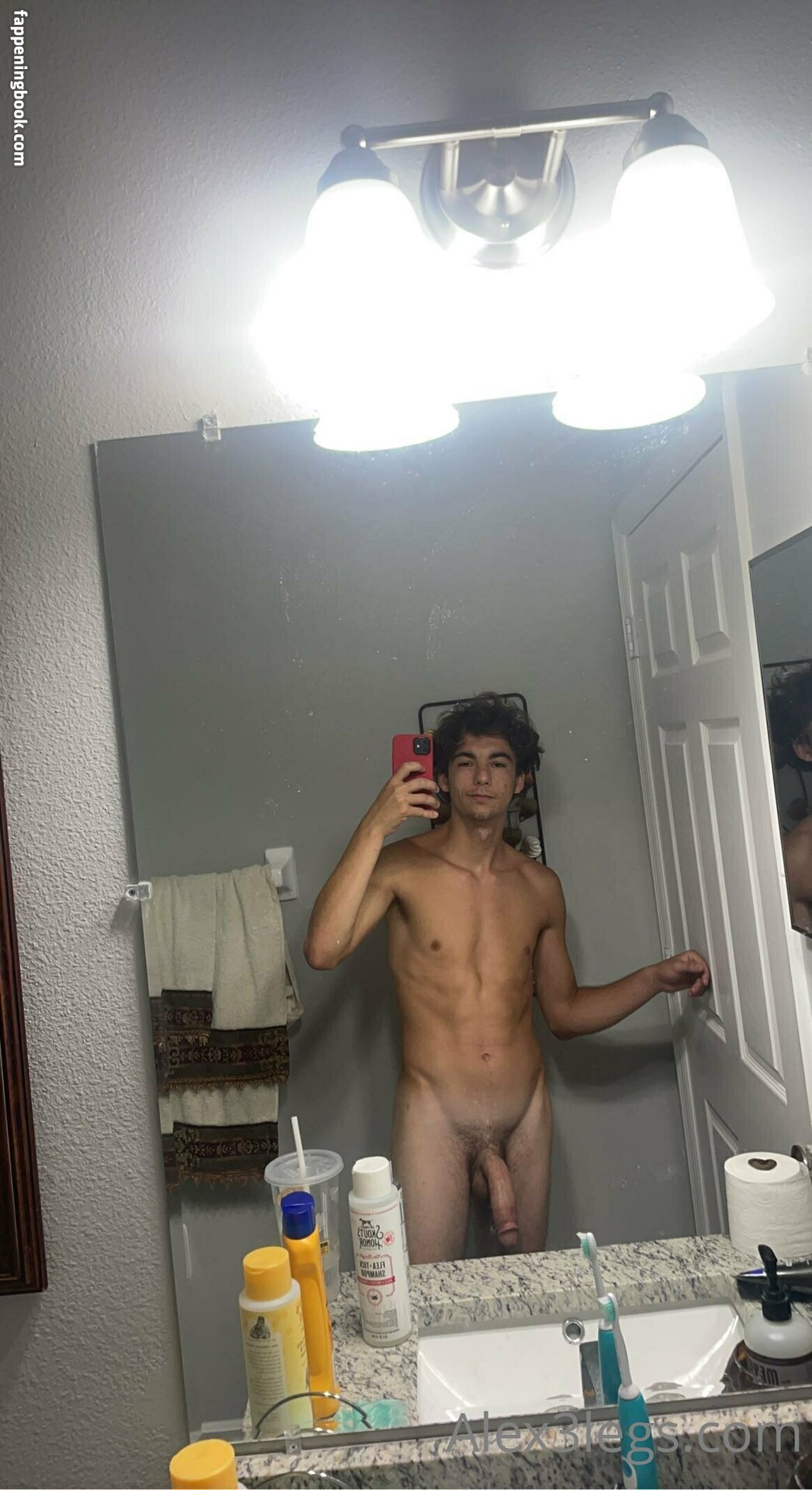 alex3legs Nude OnlyFans Leaks