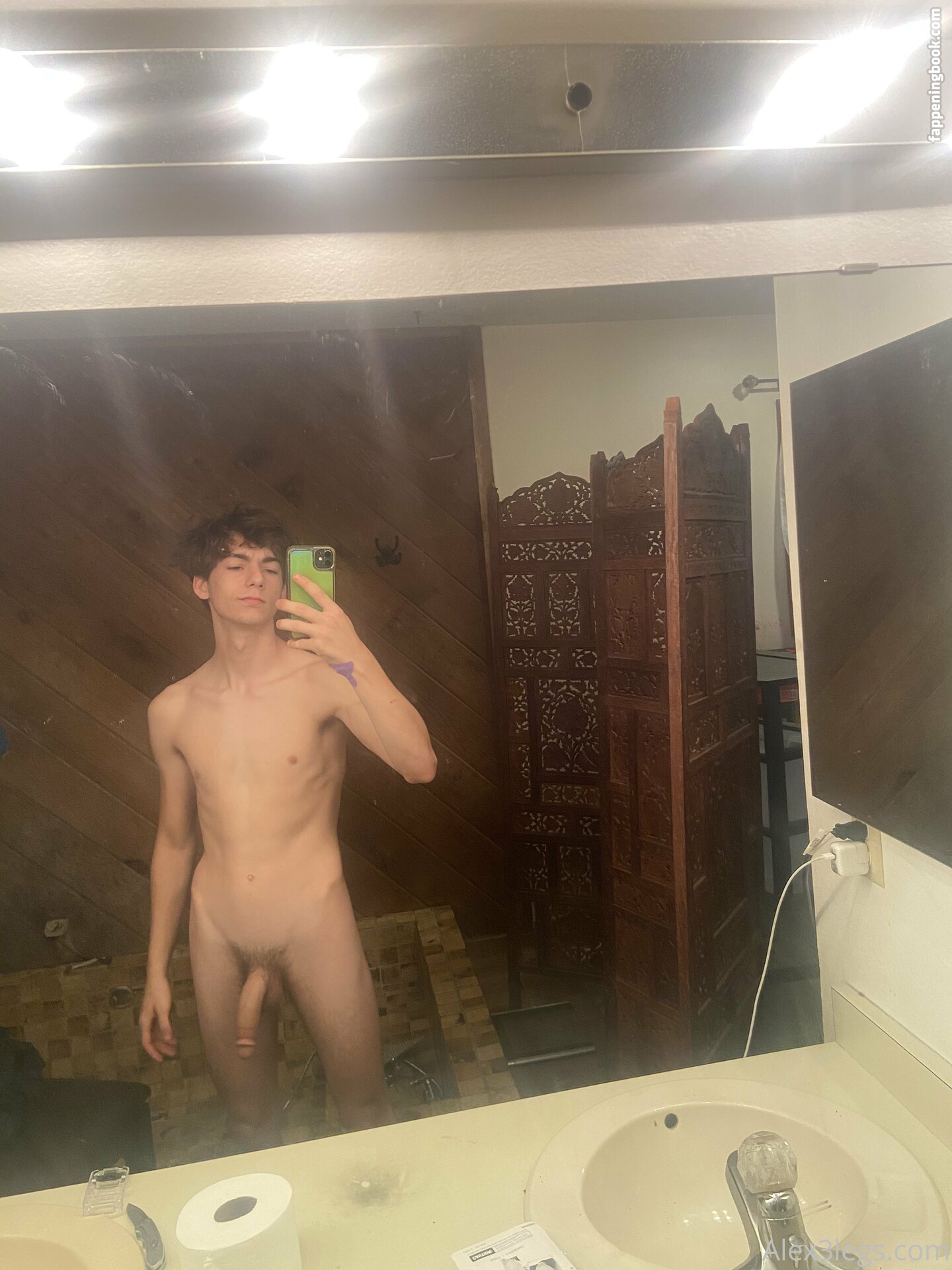 alex3legs Nude OnlyFans Leaks