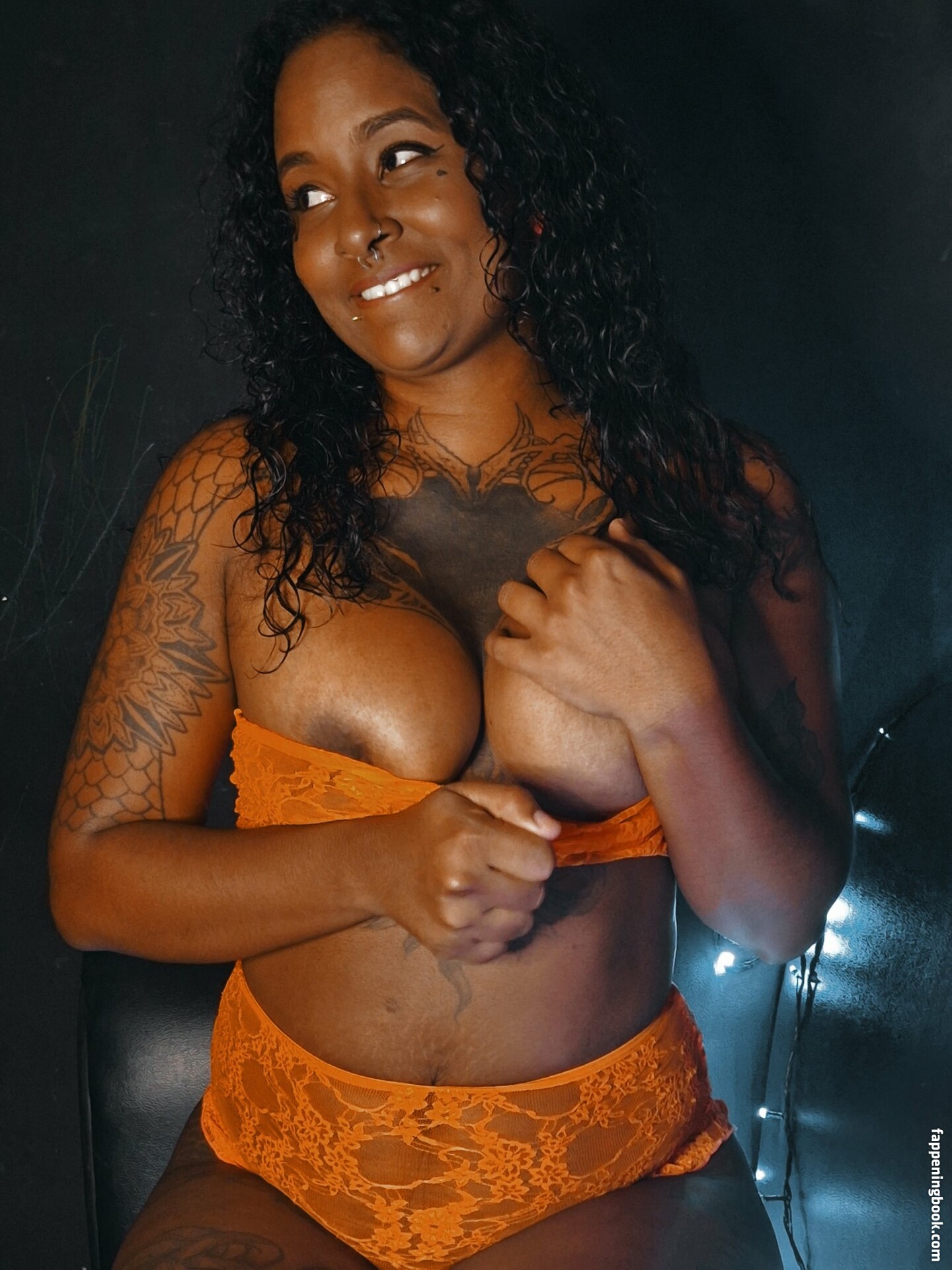 Alexaebony Nude OnlyFans Leaks