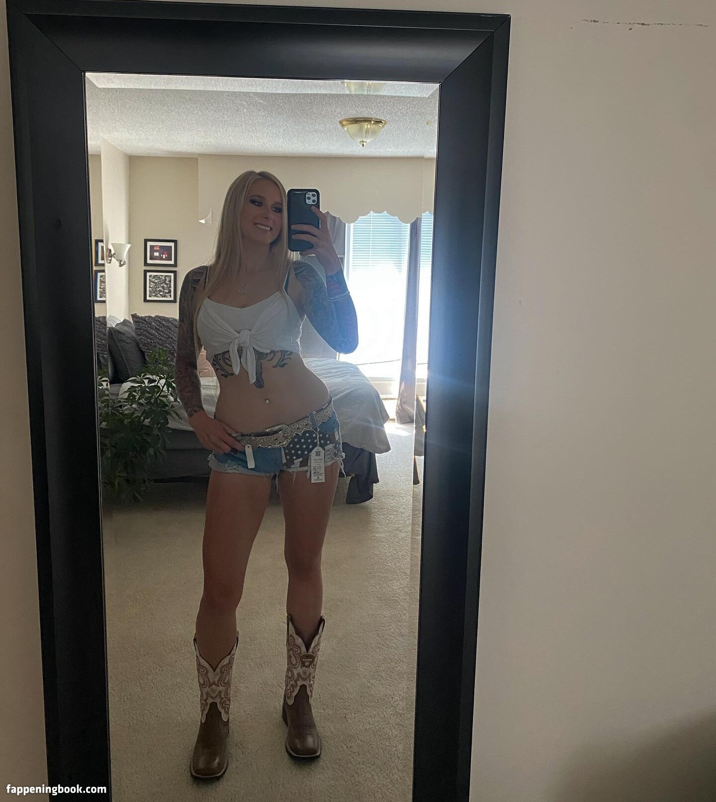Alexis White Nude OnlyFans Leaks