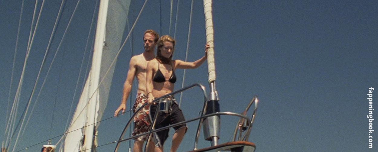 Nude Roles in Movies: Open Water 2: Adrift (2006). 