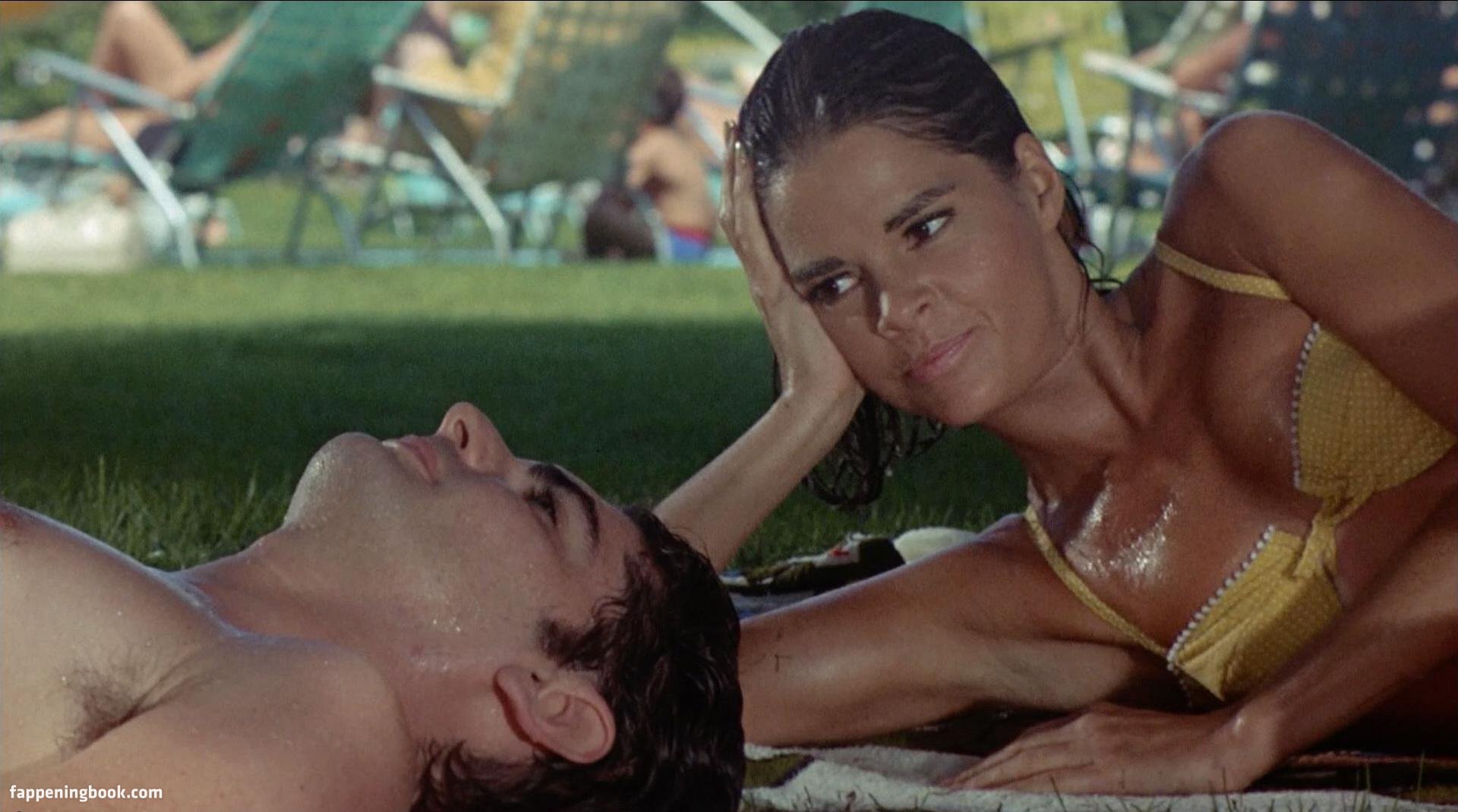  Ali nackt MacGraw Ali MacGraw