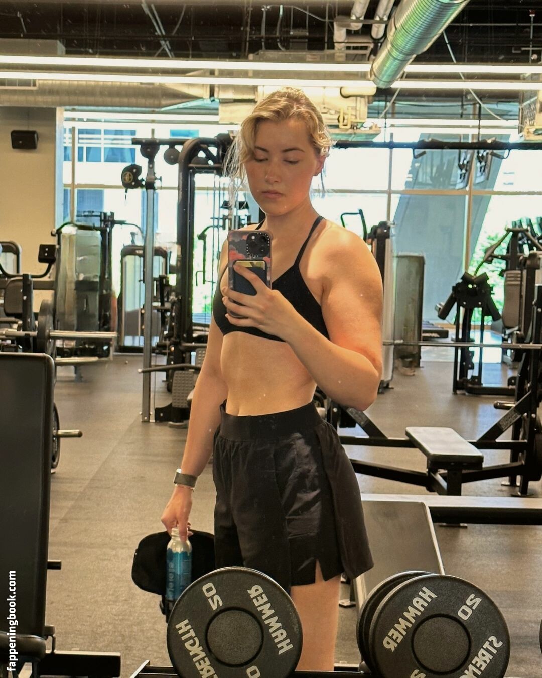 Alice Klomp / Pineapplebrat Nude, OnlyFans Leaks, Fappening - FappeningBook