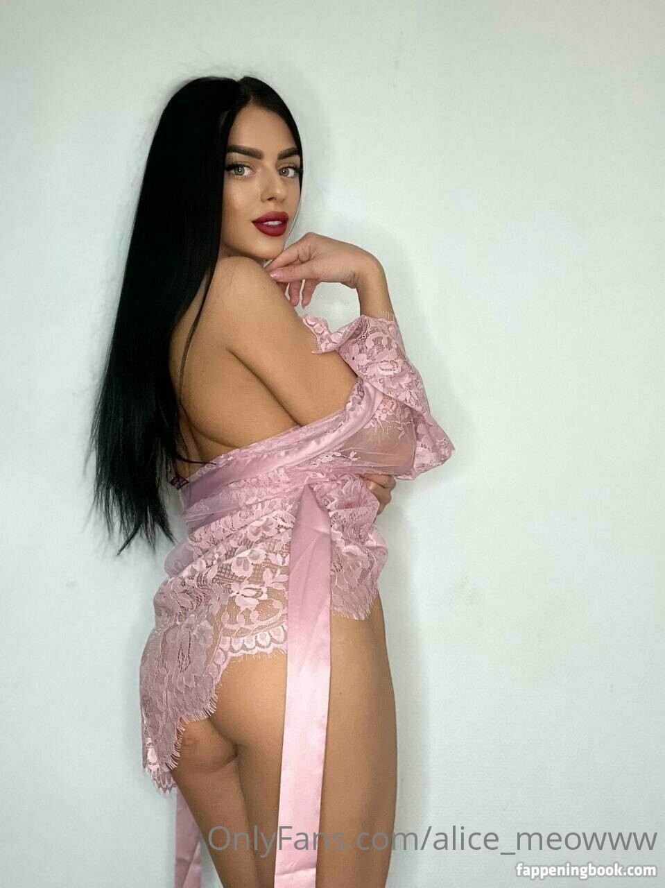 alice_meowww Nude OnlyFans Leaks