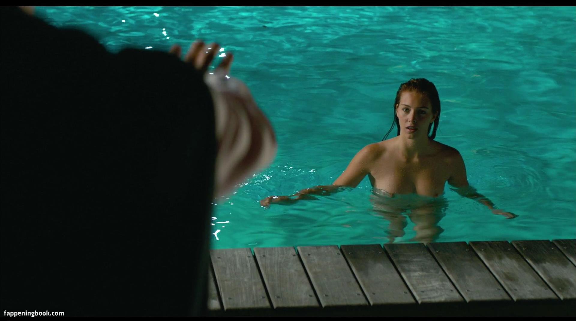 Alicia Endemann  nackt