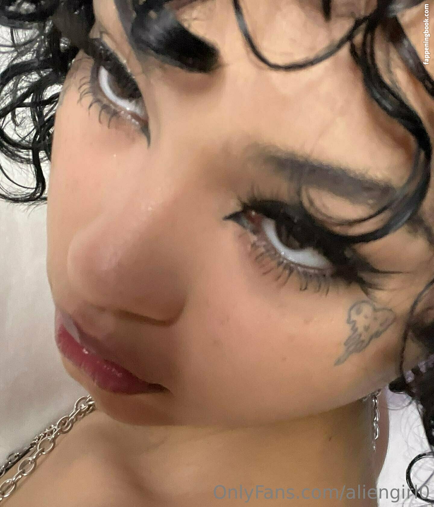 Aliengirl0 onlyfans