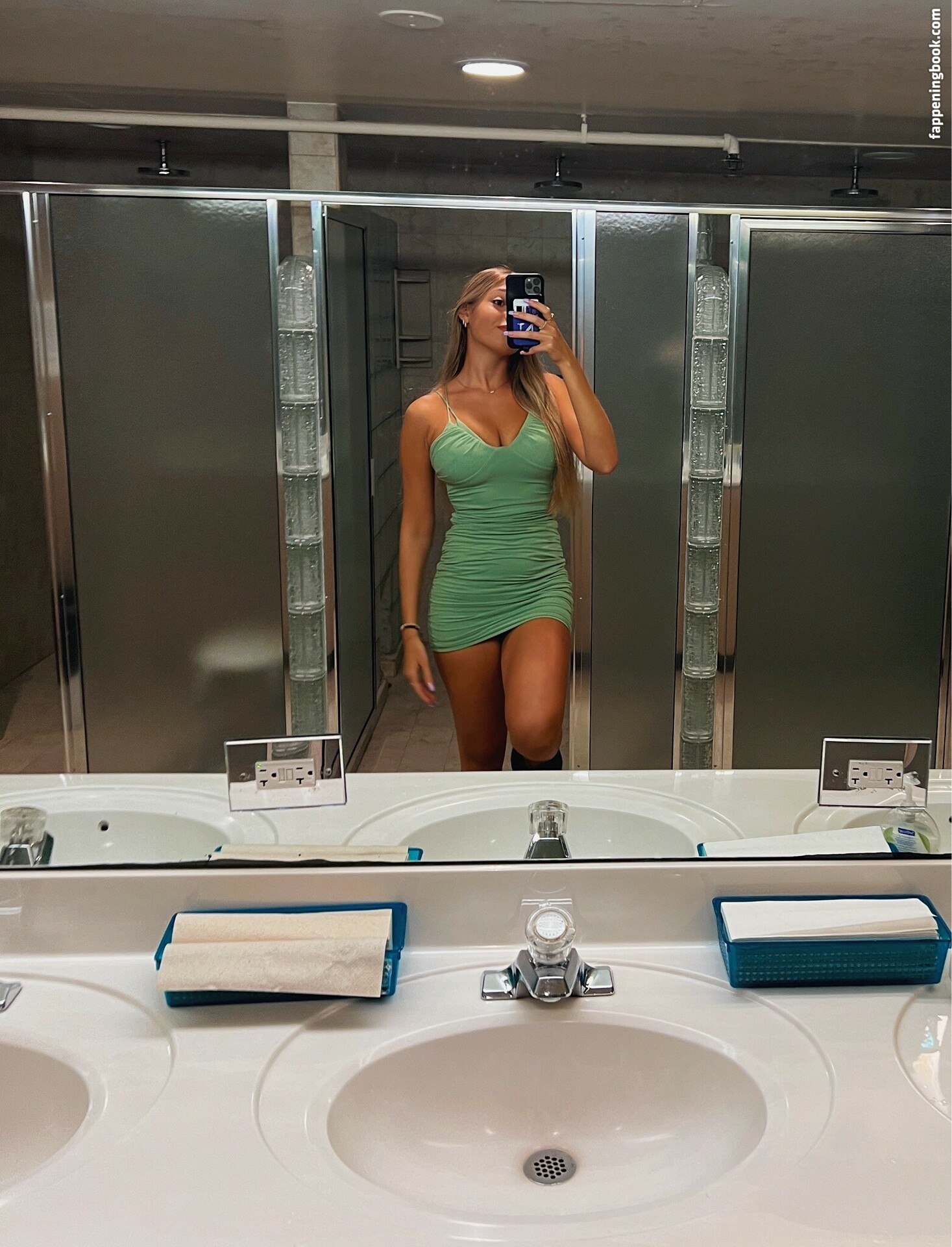 Alina Fernandez Nude OnlyFans Leaks