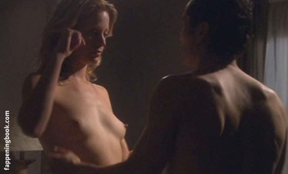 Alison Eastwood Nude, Topless Pictures, Playboy Photos, Sex Scene Uncensored