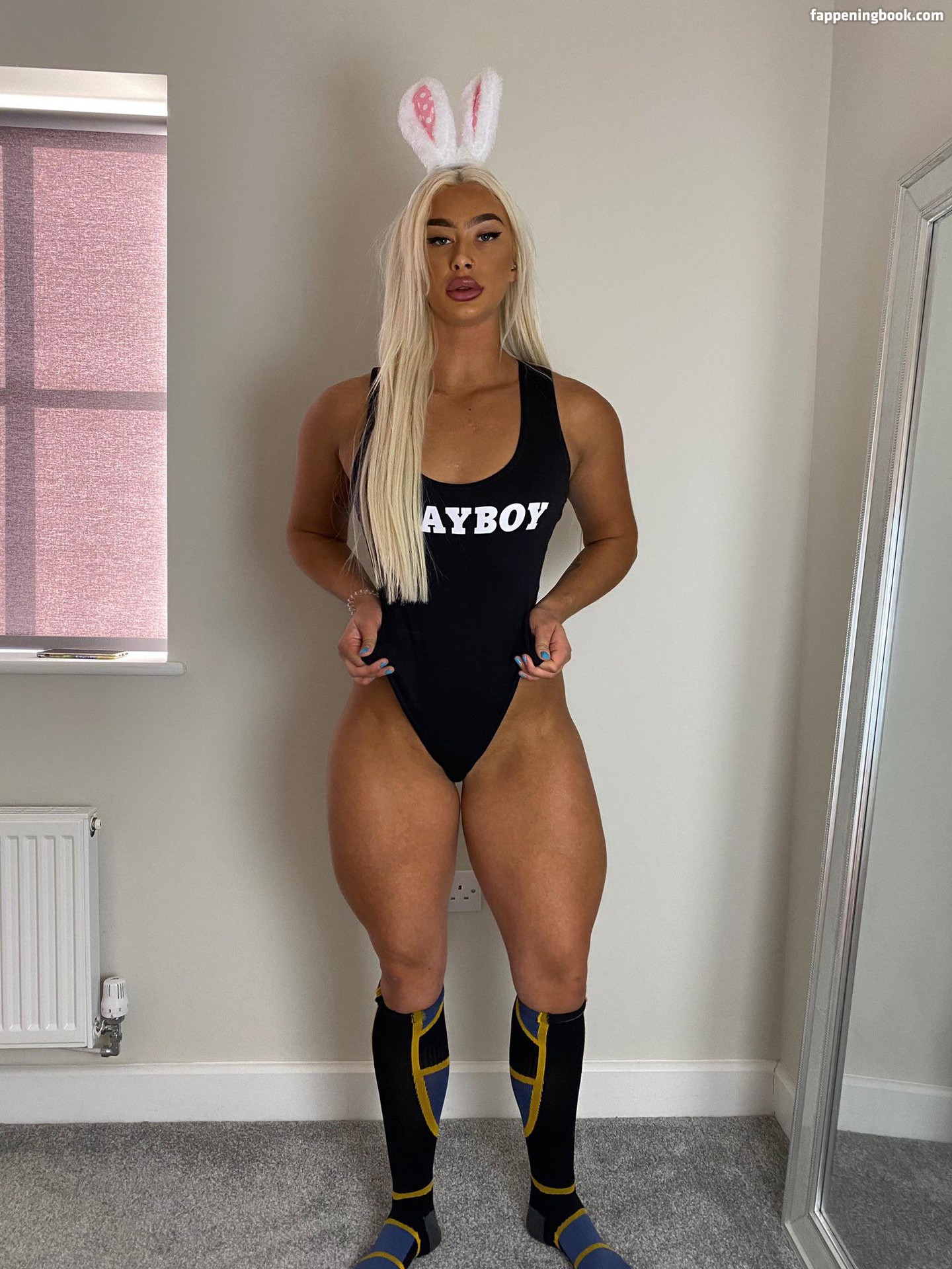 Alix Small Nude OnlyFans Leaks