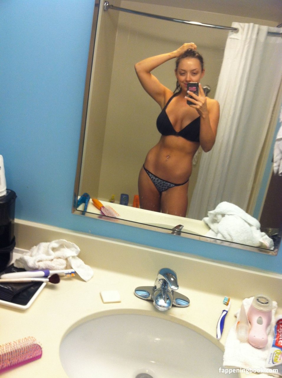 Allie (TNA) Nude