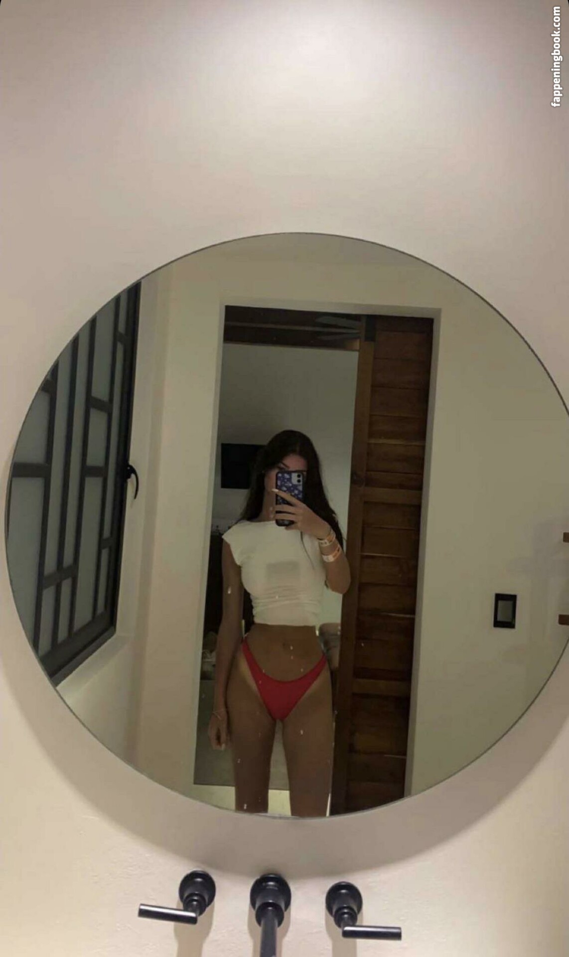 Alliesincollege Nude OnlyFans Leaks