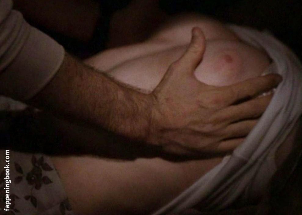 Ally Sheedy Nude, The Fappening - Photo #21640 - FappeningBook.