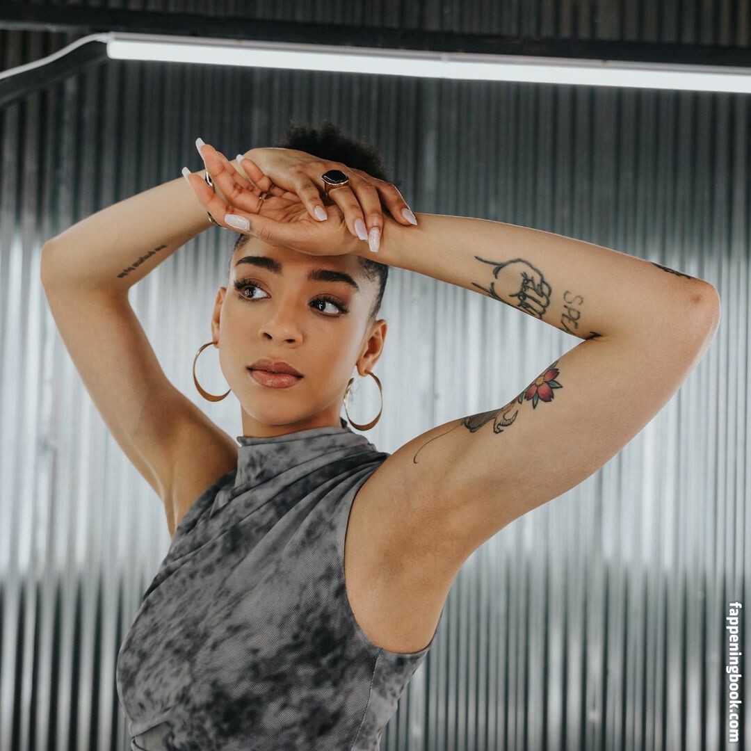 Amala Ekpunobi / theamalaekpunobi Nude, OnlyFans Leaks, Fappening