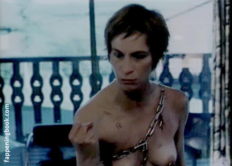 Amanda Plummer Nude