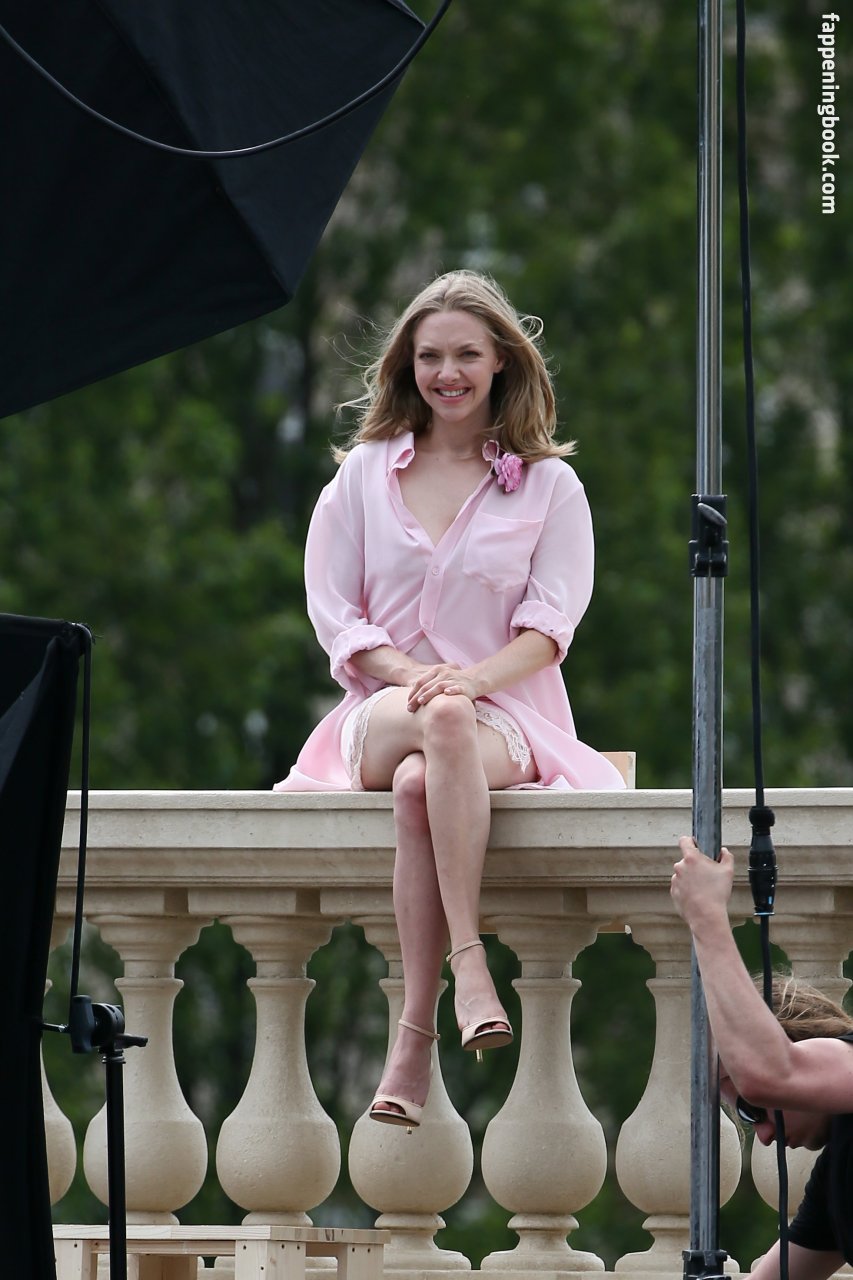 Amanda Seyfried Nude The Fappening Photo 25753 Fappeningbook