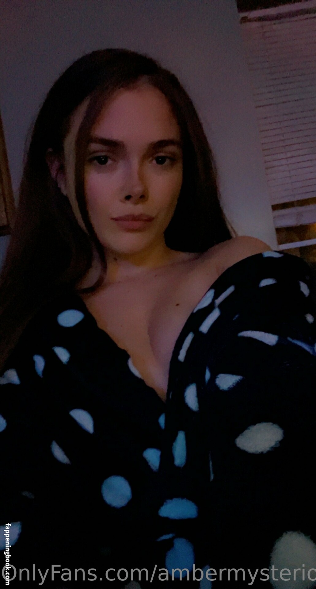 ambermysteriousx Nude OnlyFans Leaks