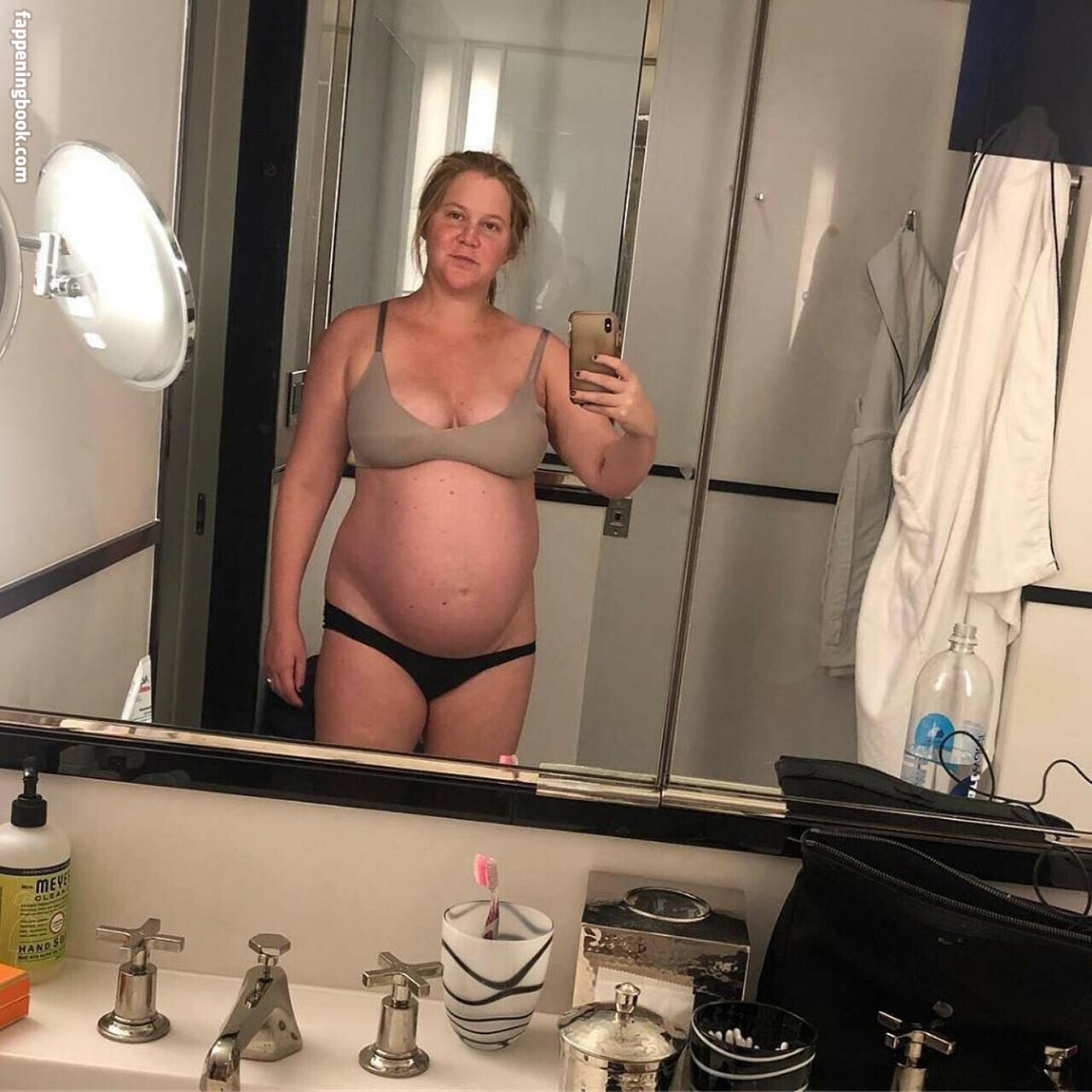 Amy Schumer erome Latest Exclusive Leaked Photos