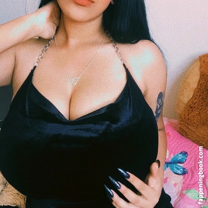 amywinos10 Nude OnlyFans Leaks