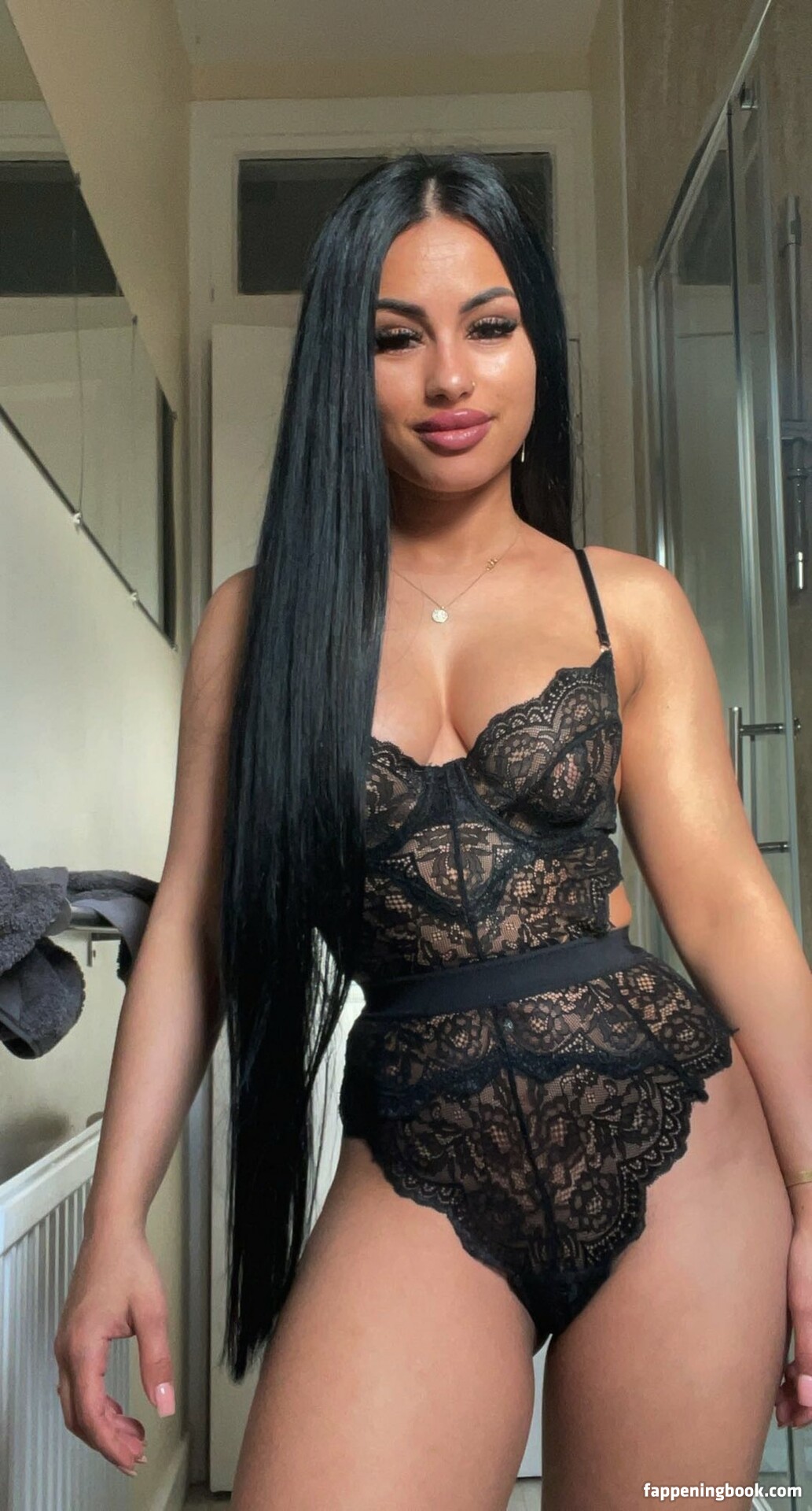 anacatana Nude OnlyFans Leaks