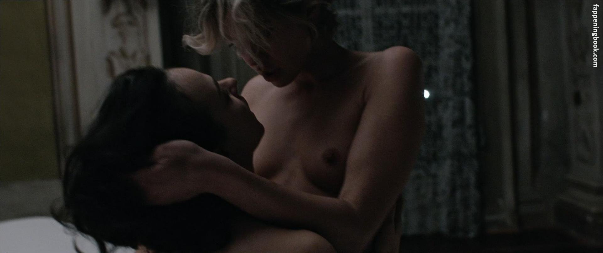 Analeigh Tipton Nude, The Fappening - Photo #33140 - FappeningBook.
