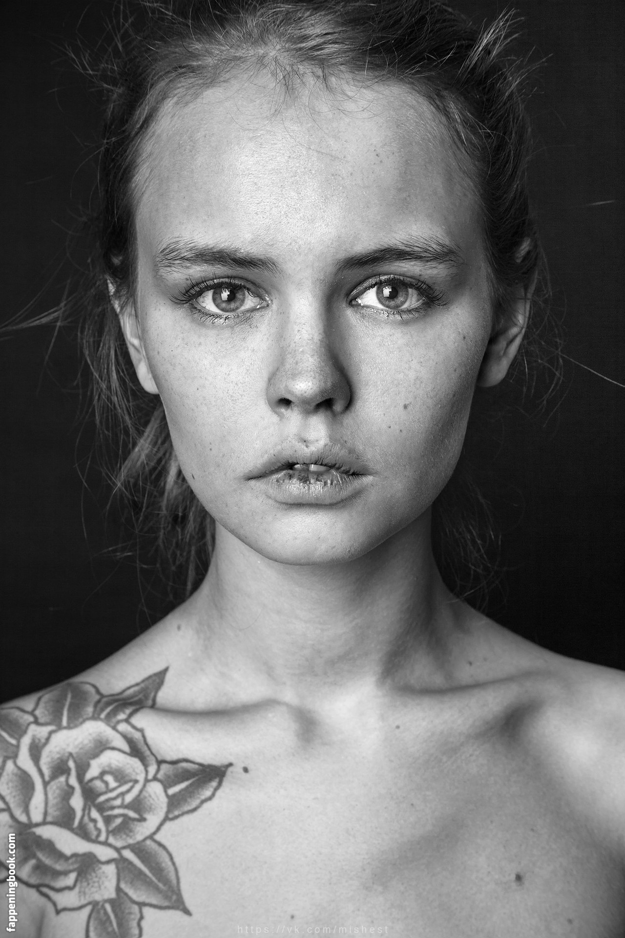Anastasiya Scheglova Nude