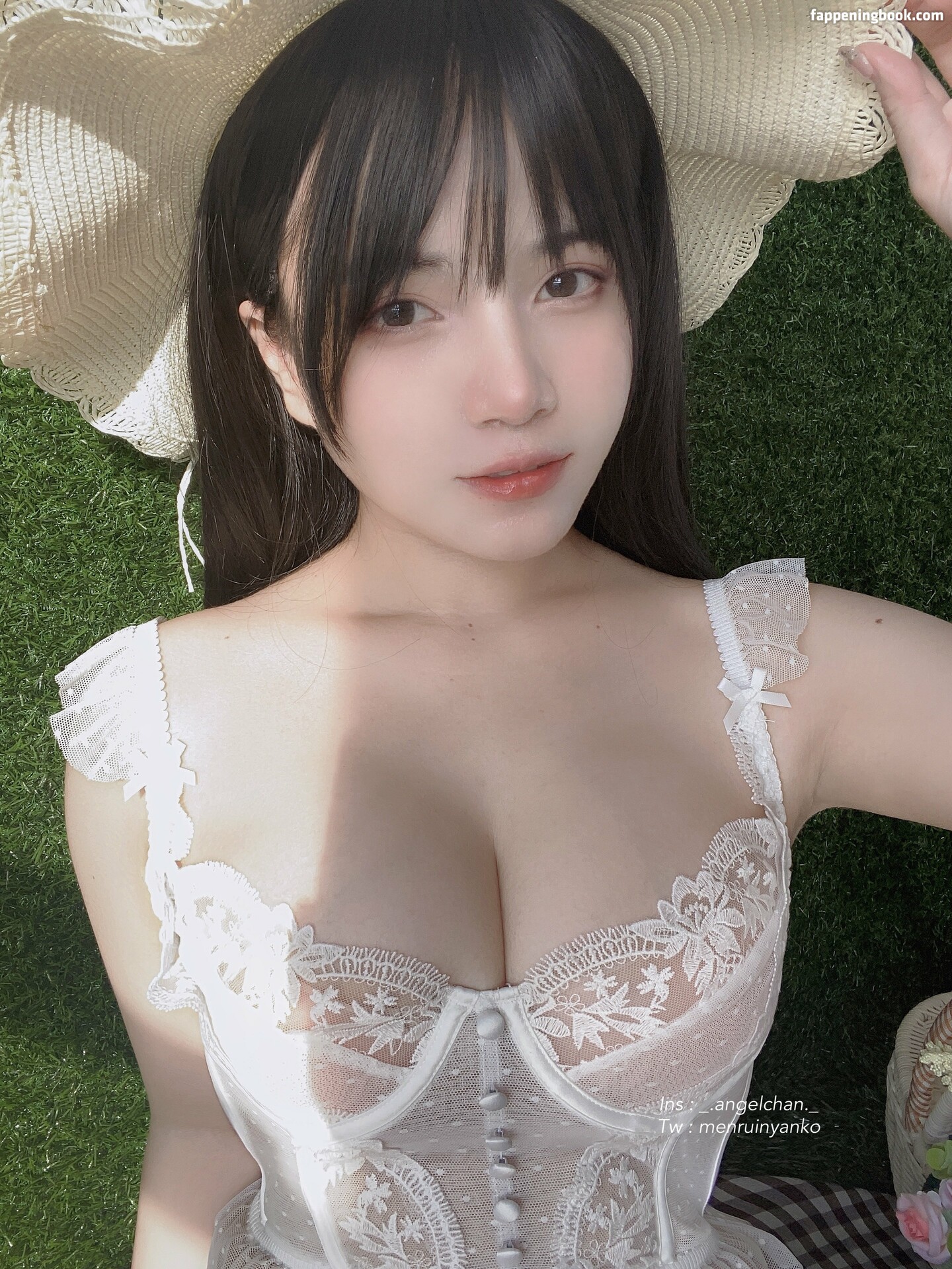 Angel Chan Nude