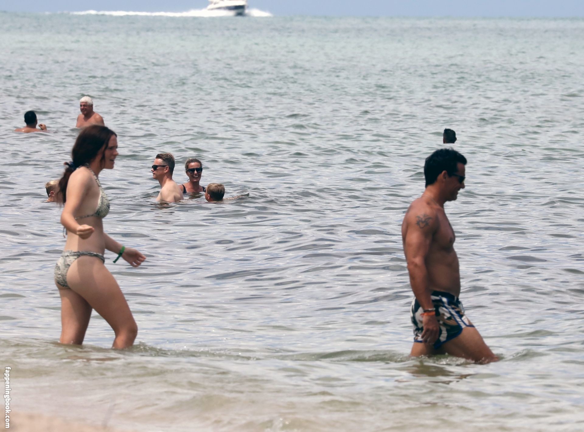 Nude girls of 12 in Recife